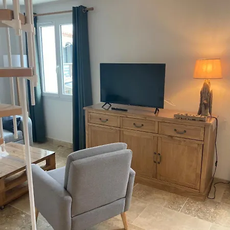 Neuf Coeur Du Village Apartment *